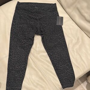 Danskin Black Patterned Leggings